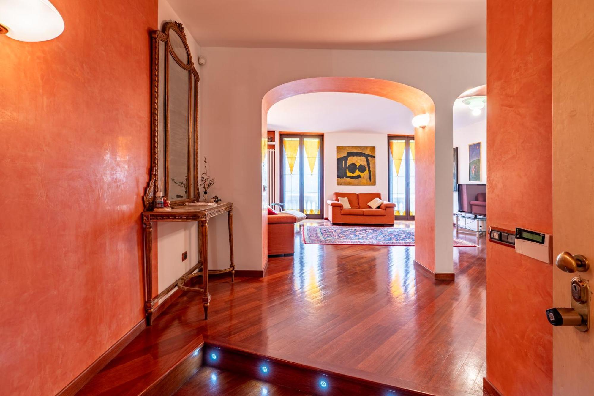 Appartamento Magnifico - Porta Venezia - Wifi Мілан Екстер'єр фото